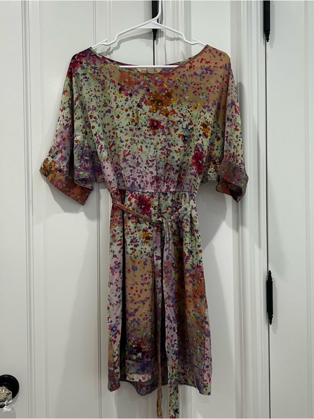 Presley Skye Multicolor Abstract Floral Top in Sage Tones